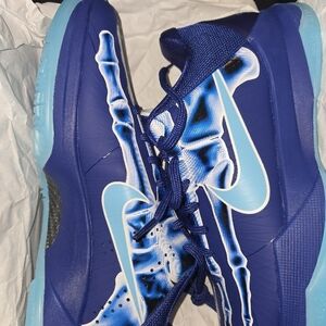 Kobe V Protro